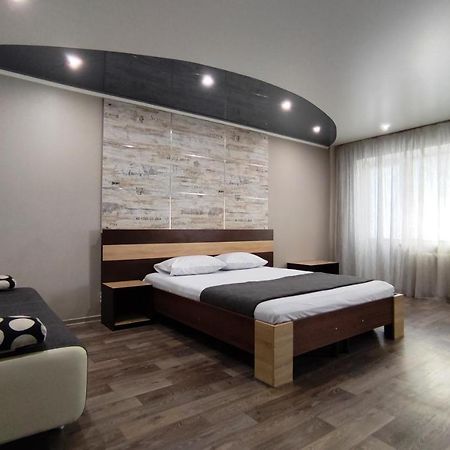Люкс В Центре Металлургов 31 Kr Apartments Krivij Rih Kültér fotó