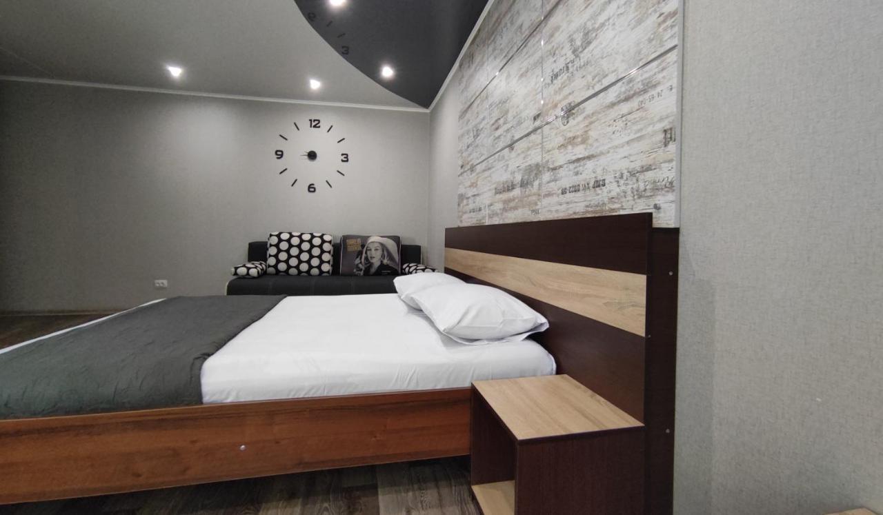 Люкс В Центре Металлургов 31 Kr Apartments Krivij Rih Kültér fotó